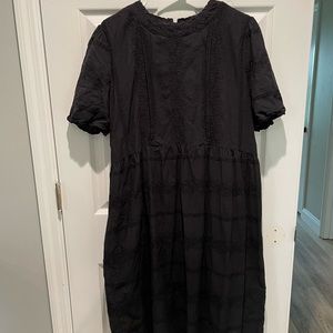 Maternity nursing dress Roolee black nursing dress with scalloped edge